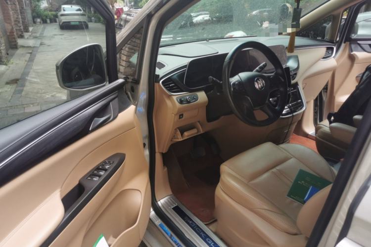 Used Buick GL8 2020 ES Land Cruiser 653T Luxury Model Driver Seat