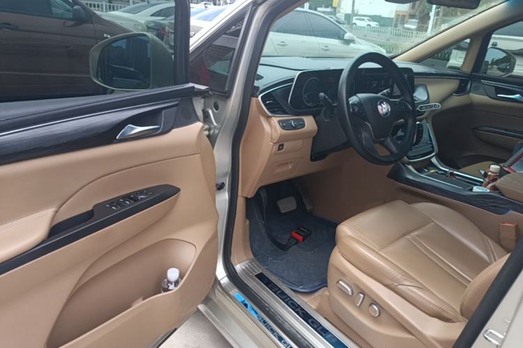 Used Buick GL8 2020 ES Land Cruiser 653T Luxury Edition Driver Seat