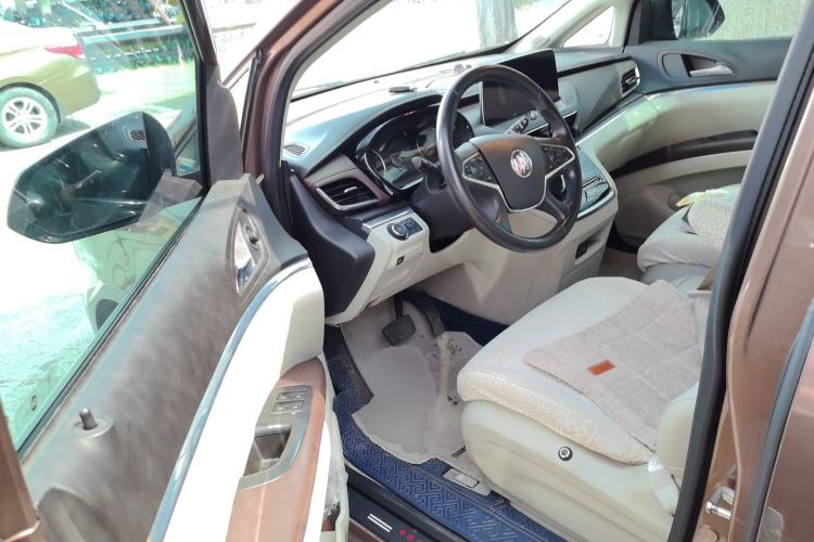 Used Buick GL8 2020 Land Business Class 652T Luxury Model Driver Seat