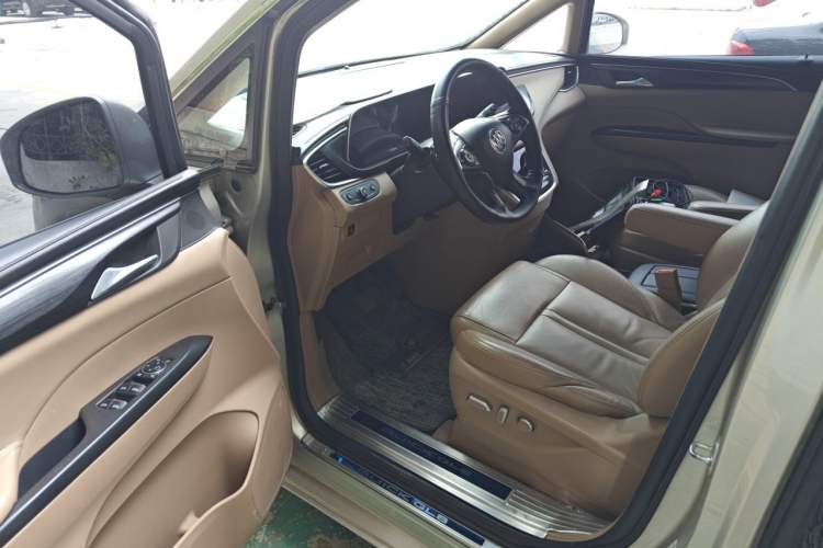 Used Buick GL8 2020 ES Land Cruiser 653T Luxury Edition Driver Seat