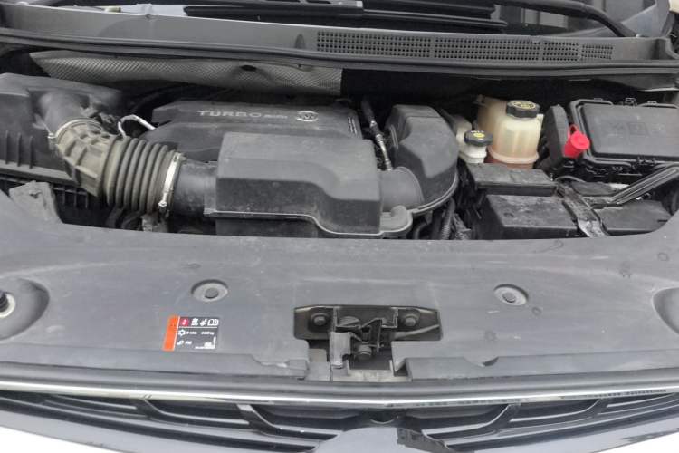 Used Buick GL8 2020 ES Land Cruiser 653T Comfort Edition Engine Bay