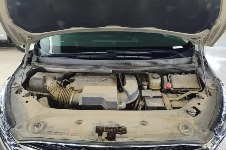 Used Buick GL8 2020 ES Land Cruiser 653T Comfort Edition Engine Bay