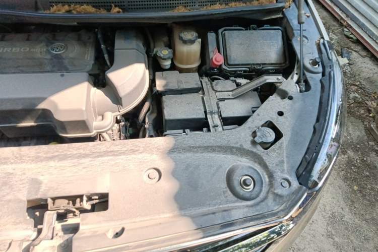 Used Buick GL8 2020 ES Land Cruiser 653T Luxury Edition Engine Bay Left