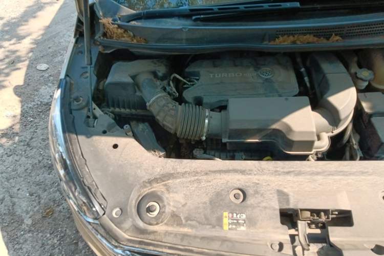 Used Buick GL8 2020 ES Land Cruiser 653T Luxury Edition Engine Bay Right