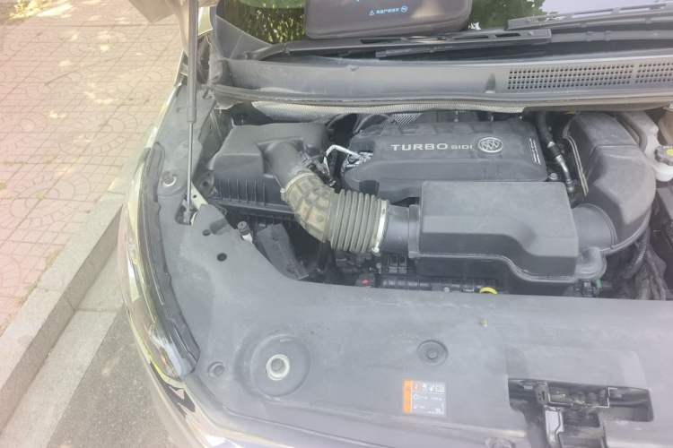 Used Buick GL8 2020 ES Land Cruiser 653T Luxury Edition Engine Bay Right