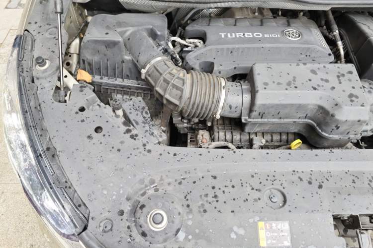 Used Buick GL8 2020 ES Land Cruiser 653T Luxury Edition Engine Bay Right