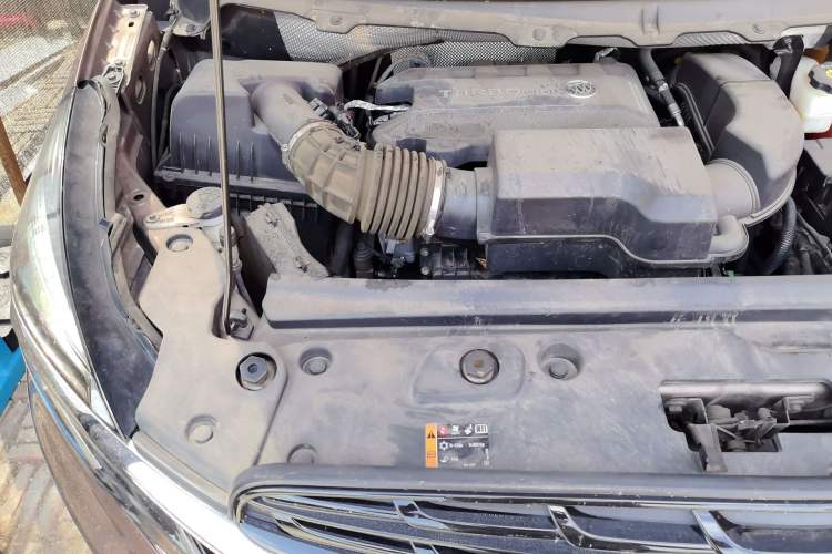 Used Buick GL8 2020 Land Business Class 652T Luxury Model Engine Bay Right