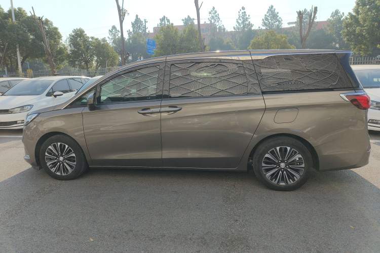 Used Buick GL8 2020 ES Land Cruiser 653T Luxury Model Exterior 3