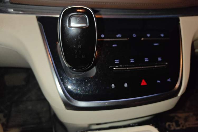 Used Buick GL8 2020 Land Business Class 652T Premium Model Gear Lever