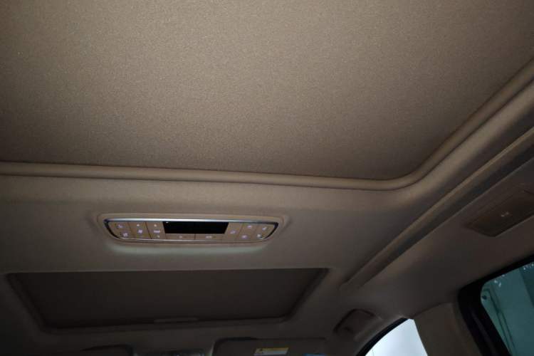 Used Buick GL8 2020 ES Land Cruiser 653T Luxury Model Headliner