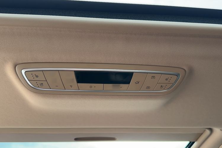 Used Buick GL8 2020 ES Land Cruiser 653T Smart Flagship Model Interior 1