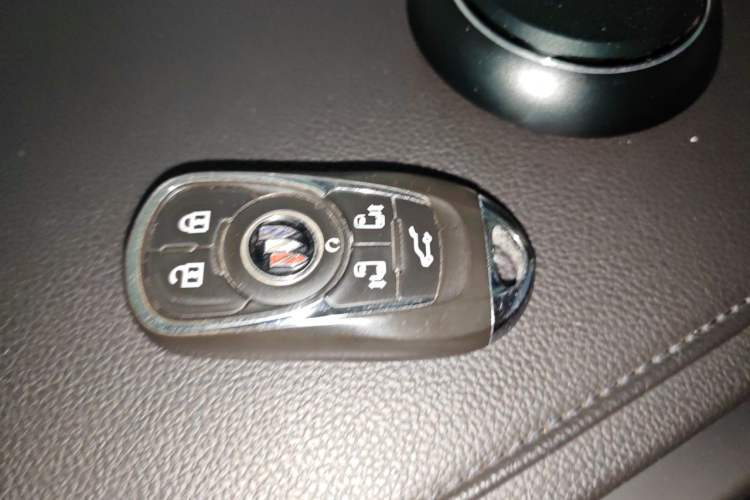 Used Buick GL8 2020 ES Land Cruiser 653T Luxury Model Interior 1