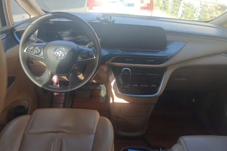 Used Buick GL8 2020 ES Land Cruiser 653T Luxury Model Interior 2