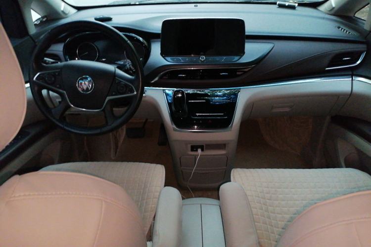 Used Buick GL8 2020 Land Business Class 652T Luxury Model Interior 2