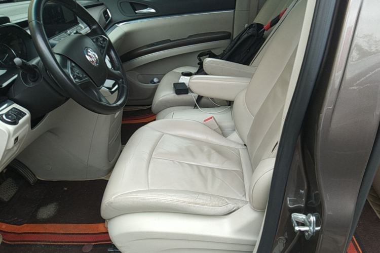 Used Buick GL8 2020 Land Business Class 652T Luxury Model Left Front Seat
