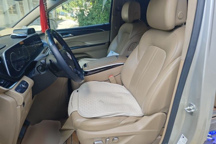 Used Buick GL8 2020 ES Land Cruiser 653T Flagship Model Left Front Seat