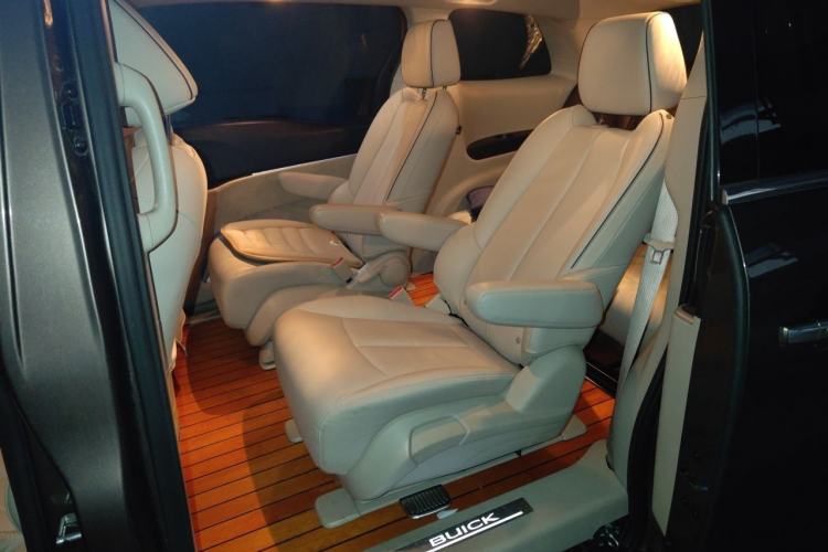 Used Buick GL8 2020 Land Business Class 652T Premium Model Left Rear Seat