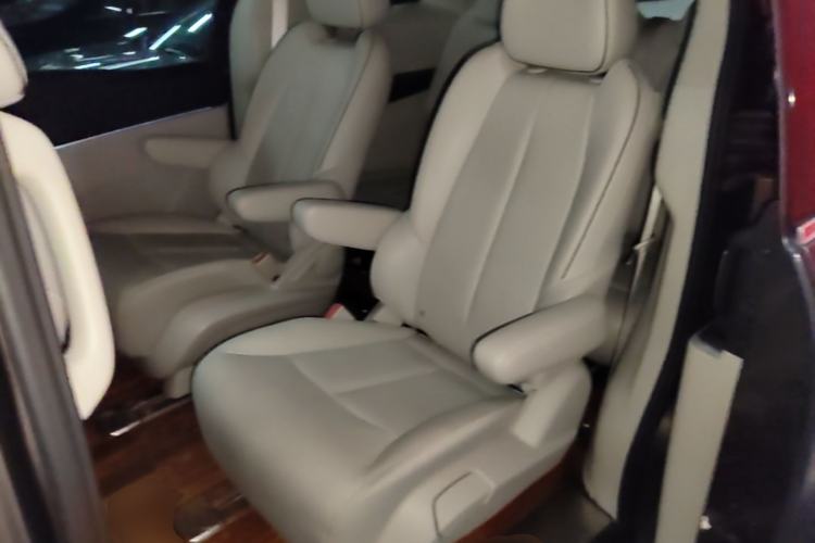 Used Buick GL8 2020 Land Business Class 652T Premium Model Left Rear Seat