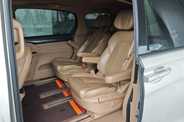 Used Buick GL8 2020 ES Land Cruiser 653T Luxury Edition Left Rear Seat