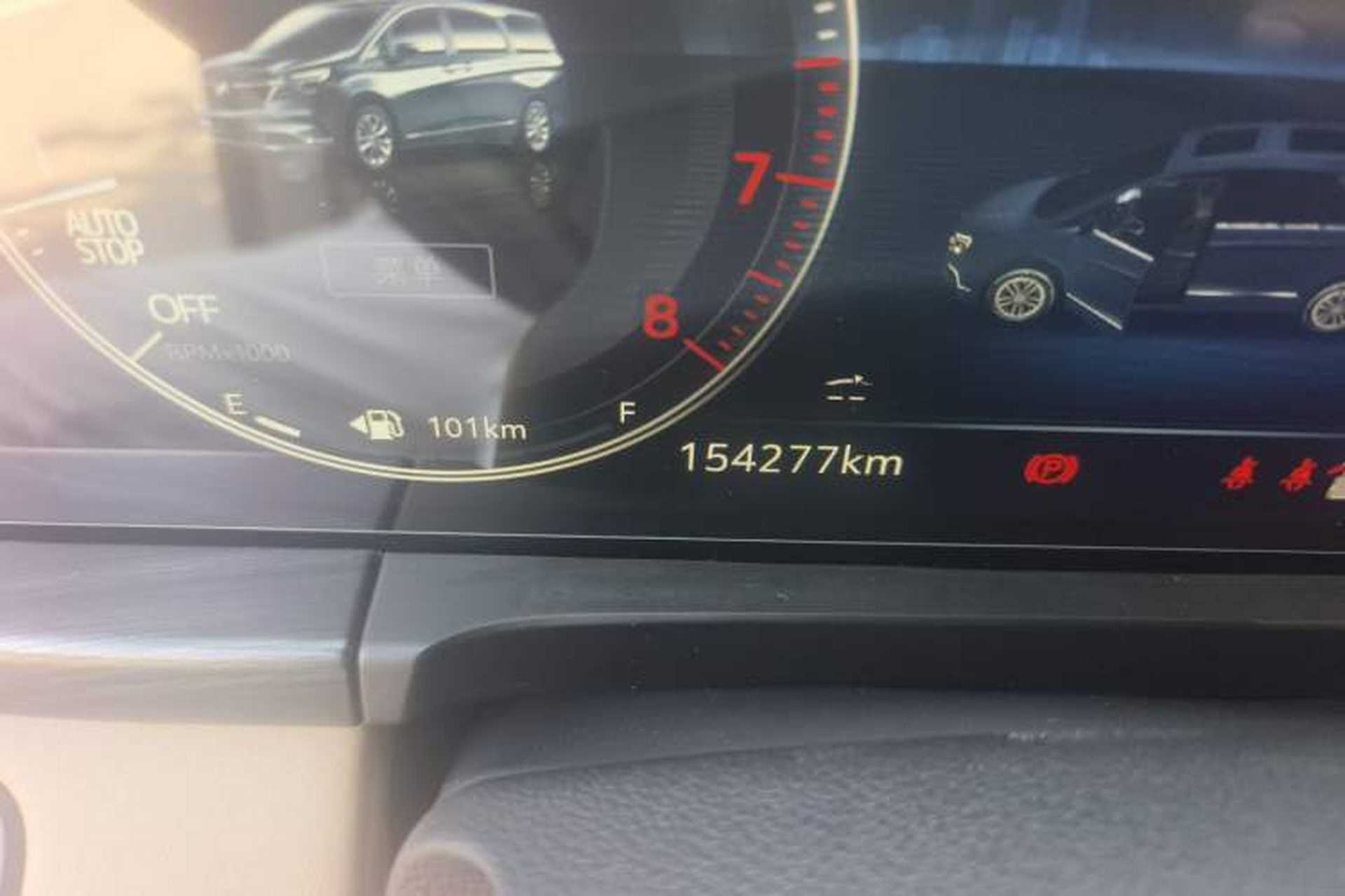 Used Buick GL8 2020 ES Land Cruiser 653T Luxury Edition Odometer Close Up