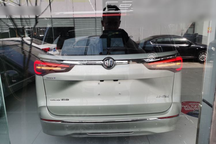 Used Buick GL8 2020 ES Land Cruiser 653T Luxury Model Rear