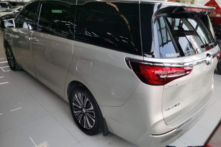 Used Buick GL8 2020 ES Land Cruiser 653T Luxury Model Rear Left 45 Deg