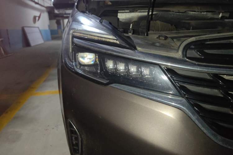 Used Buick GL8 2020 Land Business Class 652T Premium Model Right Front Headlight
