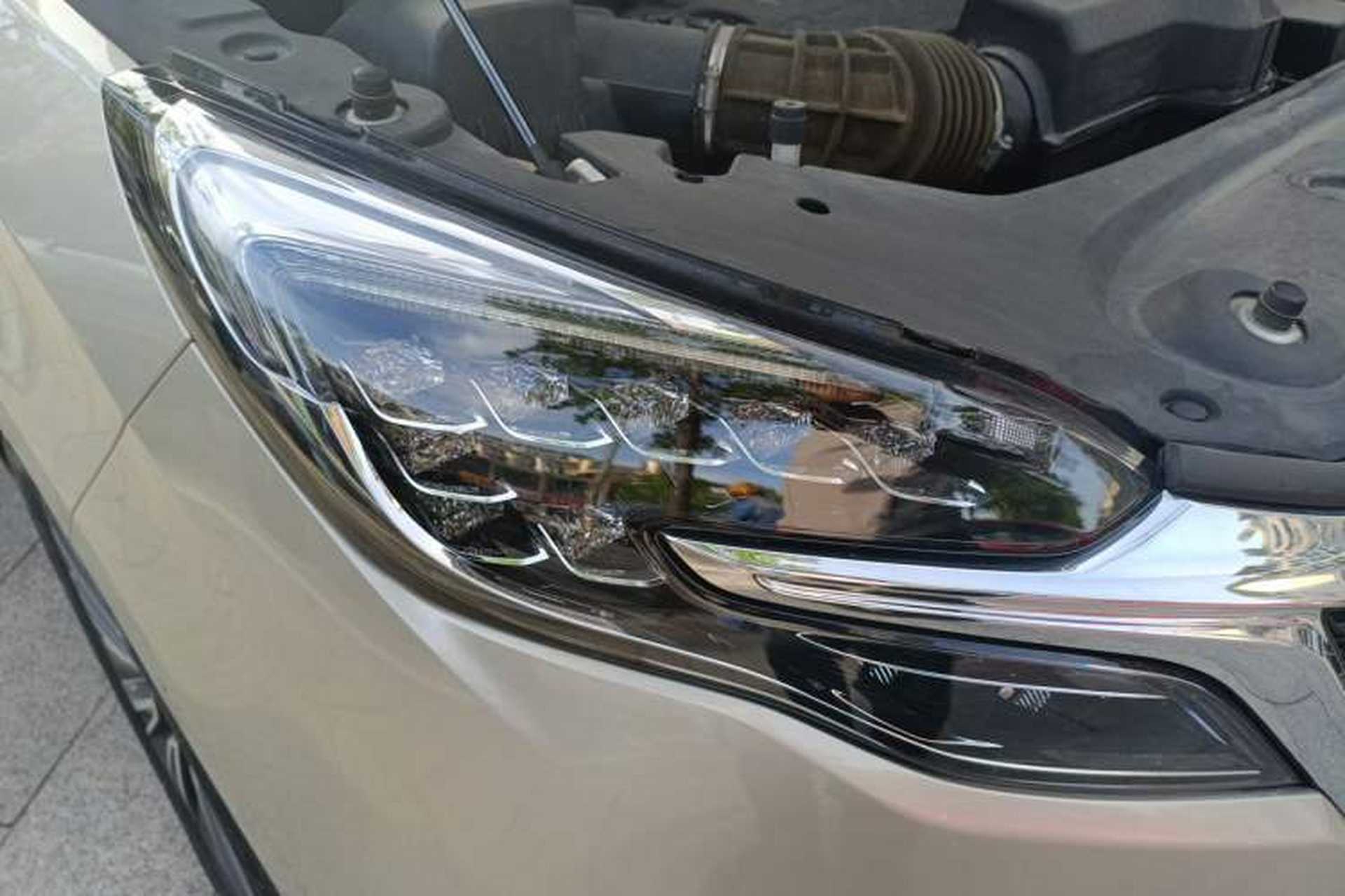 Used Buick GL8 2020 ES Land Cruiser 653T Luxury Model Right Front Headlight