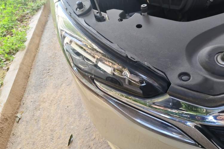 Used Buick GL8 2020 ES Land Cruiser 653T Comfort Edition Right Front Headlight