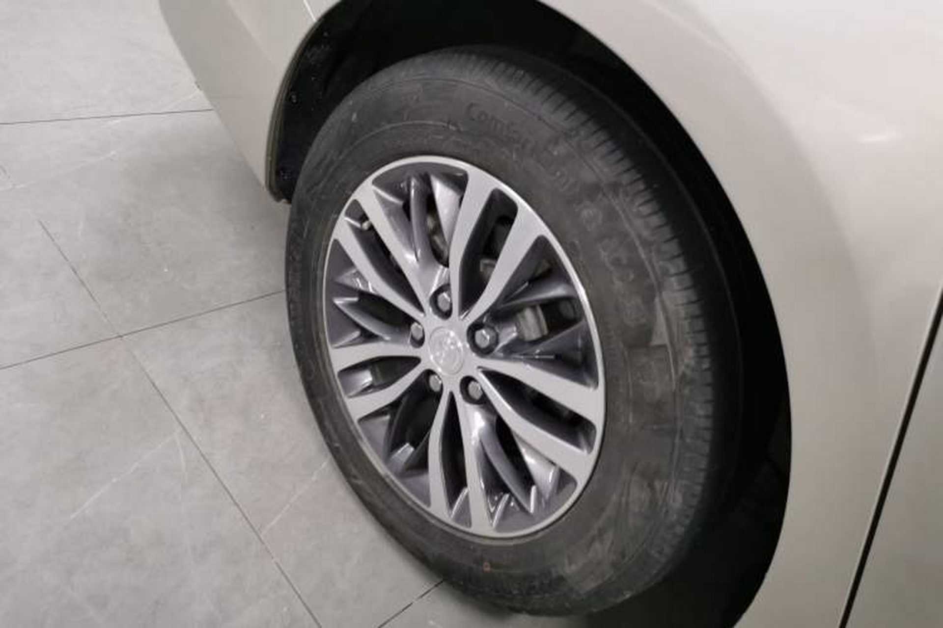 Used Buick GL8 2020 ES Land Cruiser 653T Luxury Edition Right Rear Wheel Hub