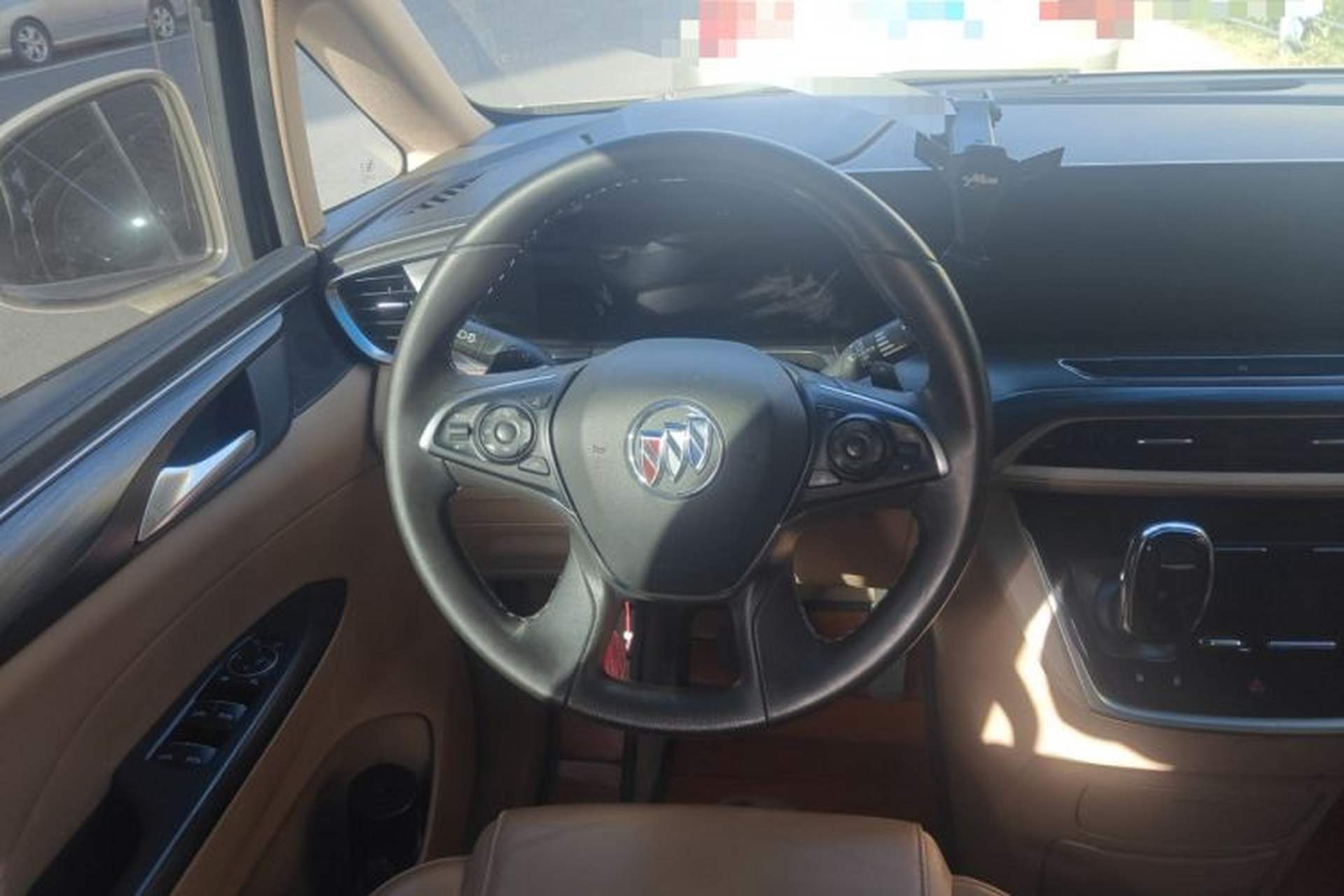 Used Buick GL8 2020 ES Land Cruiser 653T Luxury Model Steering Wheel