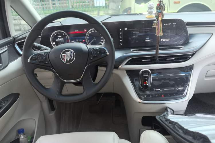 Used Buick GL8 2020 ES Land Cruiser 653T Comfort Edition Steering Wheel