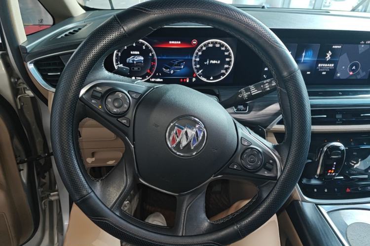 Used Buick GL8 2020 ES Land Cruiser 653T Luxury Model Steering Wheel