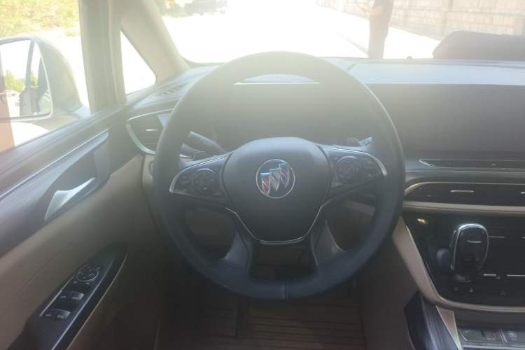 Used Buick GL8 2020 ES Land Cruiser 653T Luxury Edition Steering Wheel
