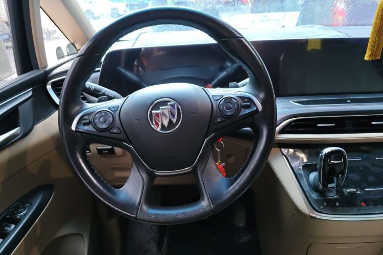 Used Buick GL8 2020 ES Land Cruiser 653T Luxury Edition Steering Wheel