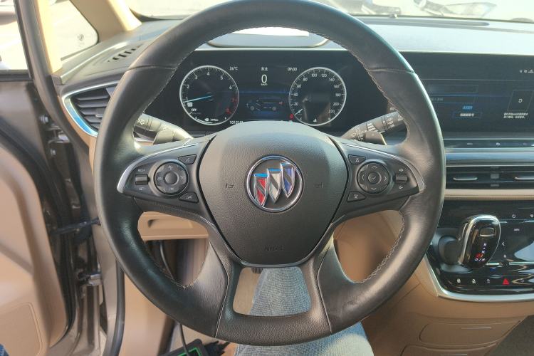 Used Buick GL8 2020 ES Land Cruiser 653T Luxury Model Steering Wheel