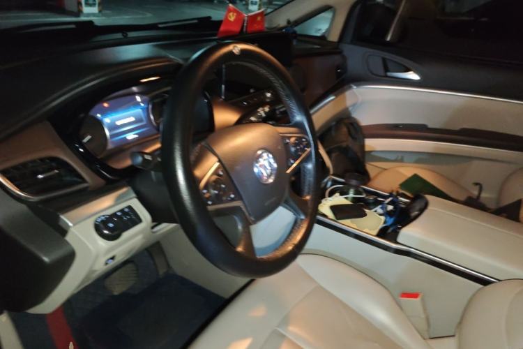 Used Buick GL8 2020 Land Business Class 652T Luxury Model Steering Wheel