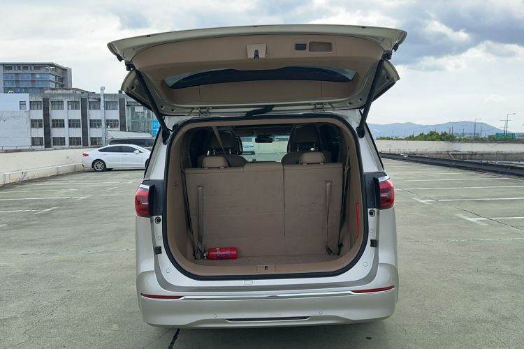 Used Buick GL8 2020 ES Land Cruiser 653T Smart Flagship Model Trunk