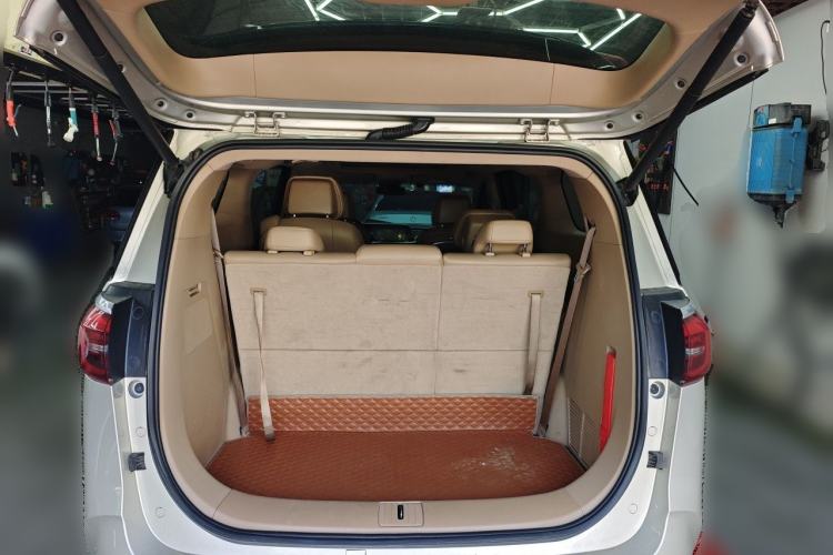 Used Buick GL8 2020 ES Land Cruiser 653T Luxury Model Trunk