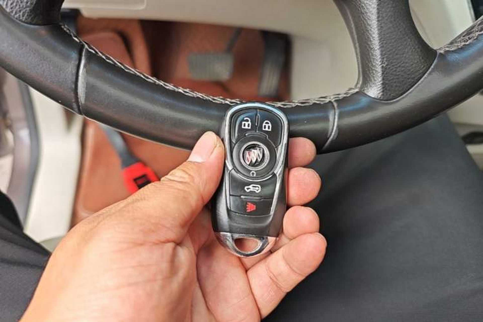 Used Buick GL8 2020 Land Business Class 652T Luxury Model Vehicle Key