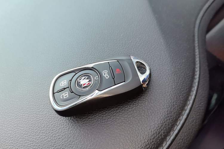 Used Buick GL8 2020 Land Business Class 652T Luxury Model Vehicle Key