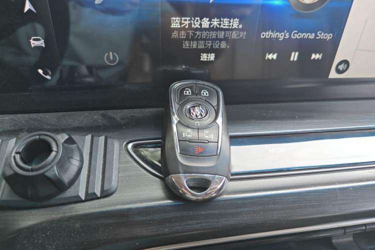 Used Buick GL8 2020 ES Land Cruiser 653T Luxury Edition Vehicle Key