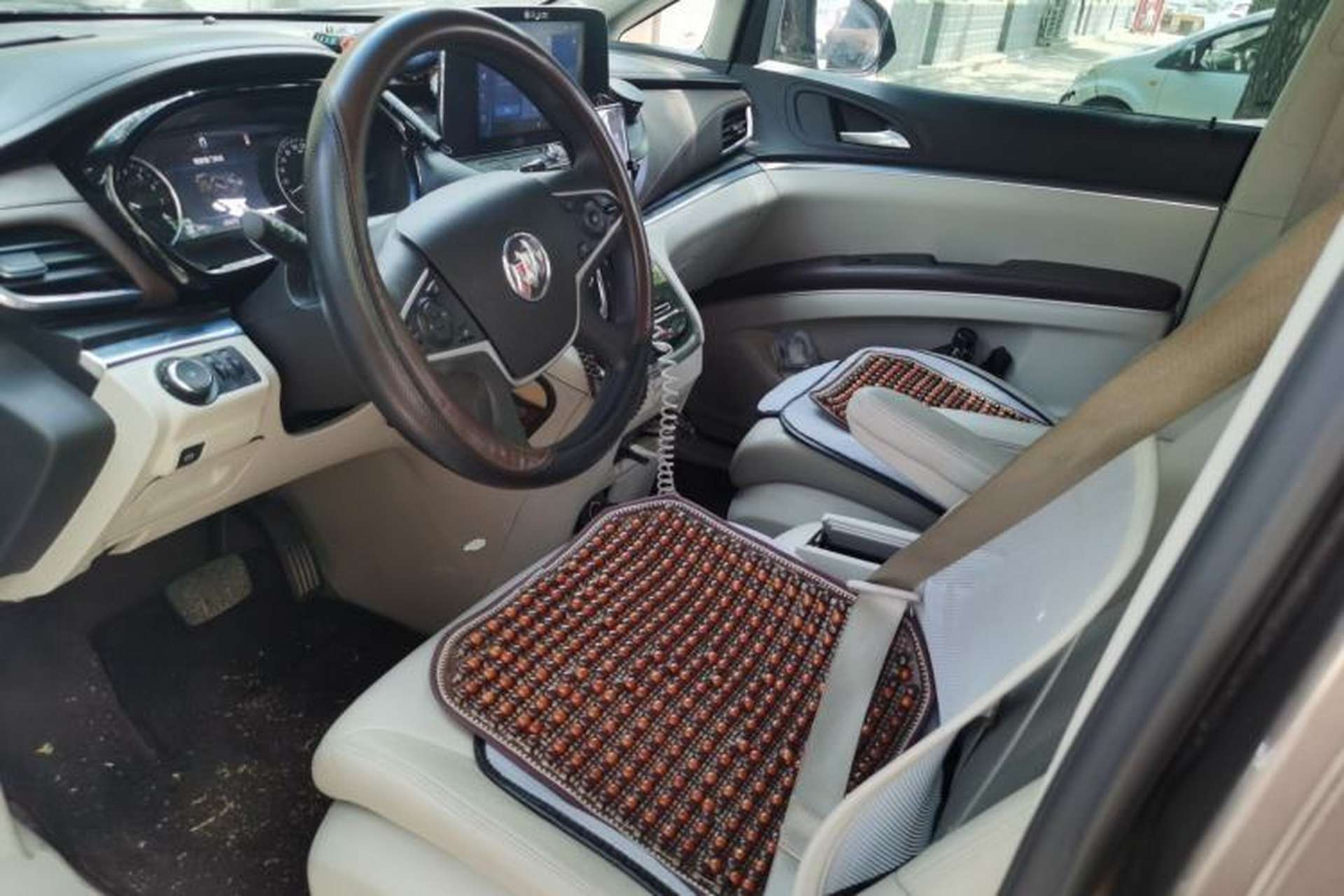 Used Buick GL8 2021 Land Cruiser Executive Class 652T Comfort Model Driver Seat