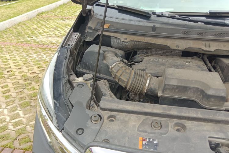 Used Buick GL8 2021 Land Cruiser Executive Class 652T Luxury Model Engine Bay Right