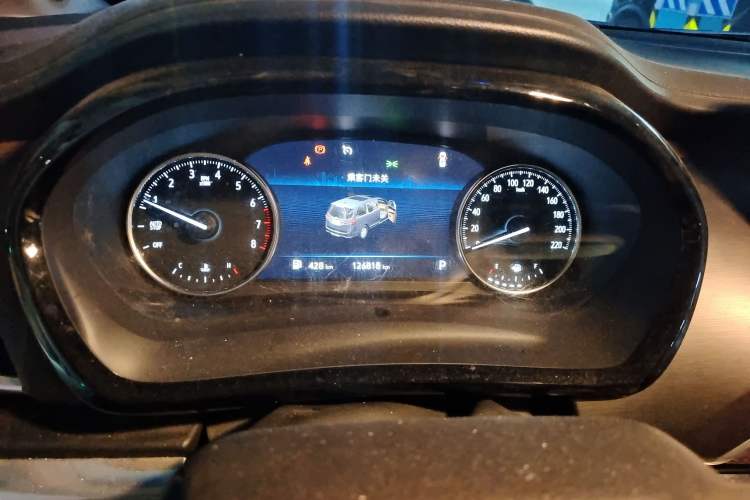 Used Buick GL8 2021 Land Cruiser Executive Class 652T Luxury Model Instrument Cluster