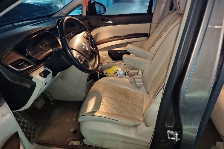 Used Buick GL8 2021 Land Cruiser Executive Class 652T Luxury Model Left Front Seat