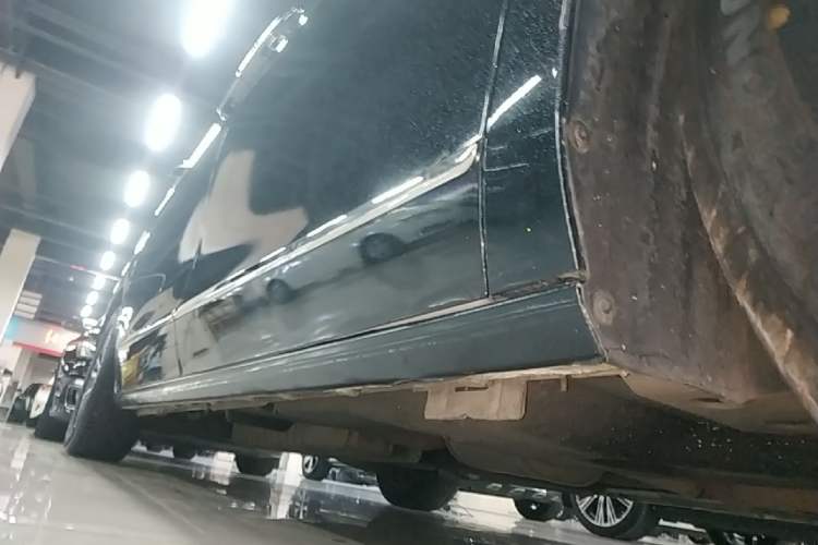 Used Buick GL8 2021 ES Landtrek 653T Comfort Edition Right Side Sill