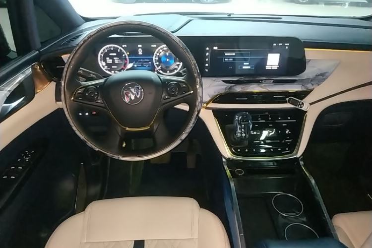Used Buick GL8 2021 ES Landtrek 653T Comfort Edition Steering Wheel