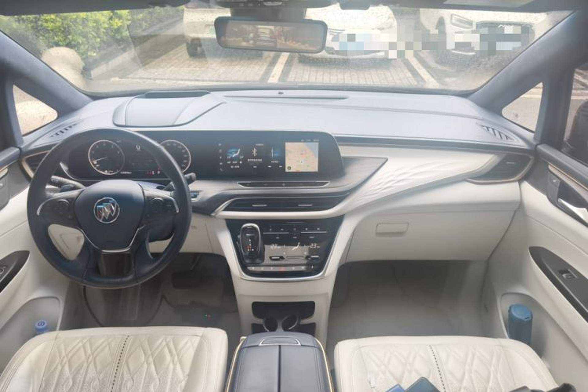 Used Buick GL8 2021 Avenir Aivia Four-Seat Prestige Edition Center Console