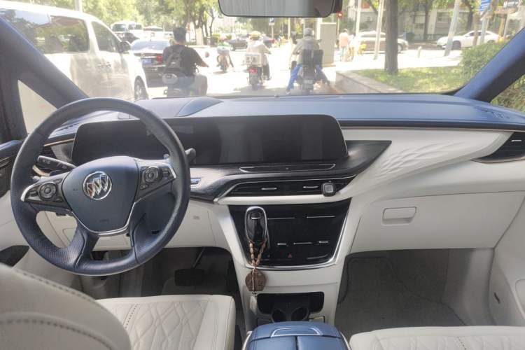Used Buick GL8 2021 Avenir Aivia Four-Seat Prestige Edition Center Console
